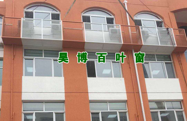 高碑店兒童醫院空調罩（zhào）安裝細節