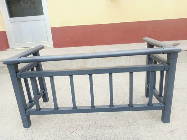 陽台（tái）護欄